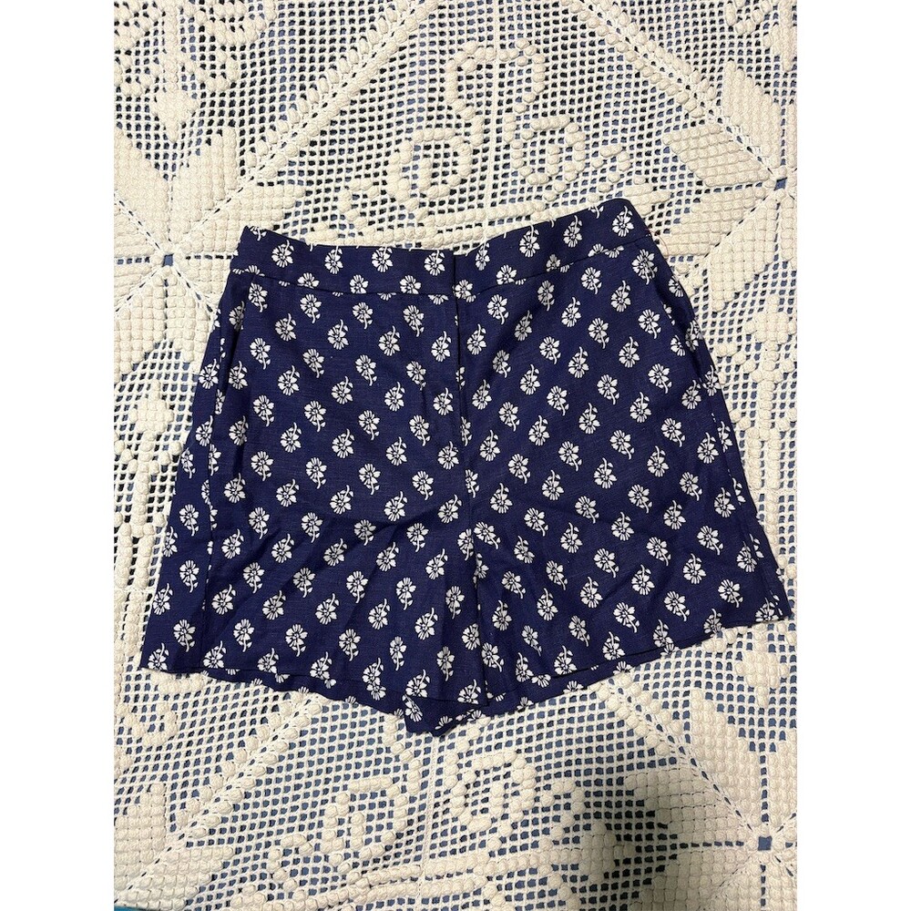J.Crew 5” Linen Blend Shorts Womens Size 6 Navy Blue White Floral Print Casual - Picture 2 of 7